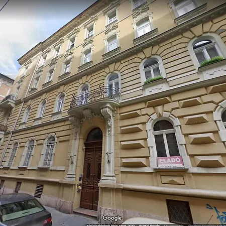 Апартаменты Avenue *