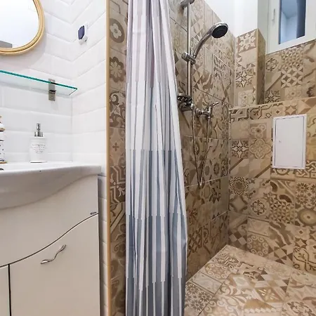 Avenue Апартаменты *